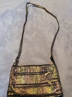 Hobo Mara Genuine Leather Crossbody EUC Pockets Flashy Gold Party Glam Retro